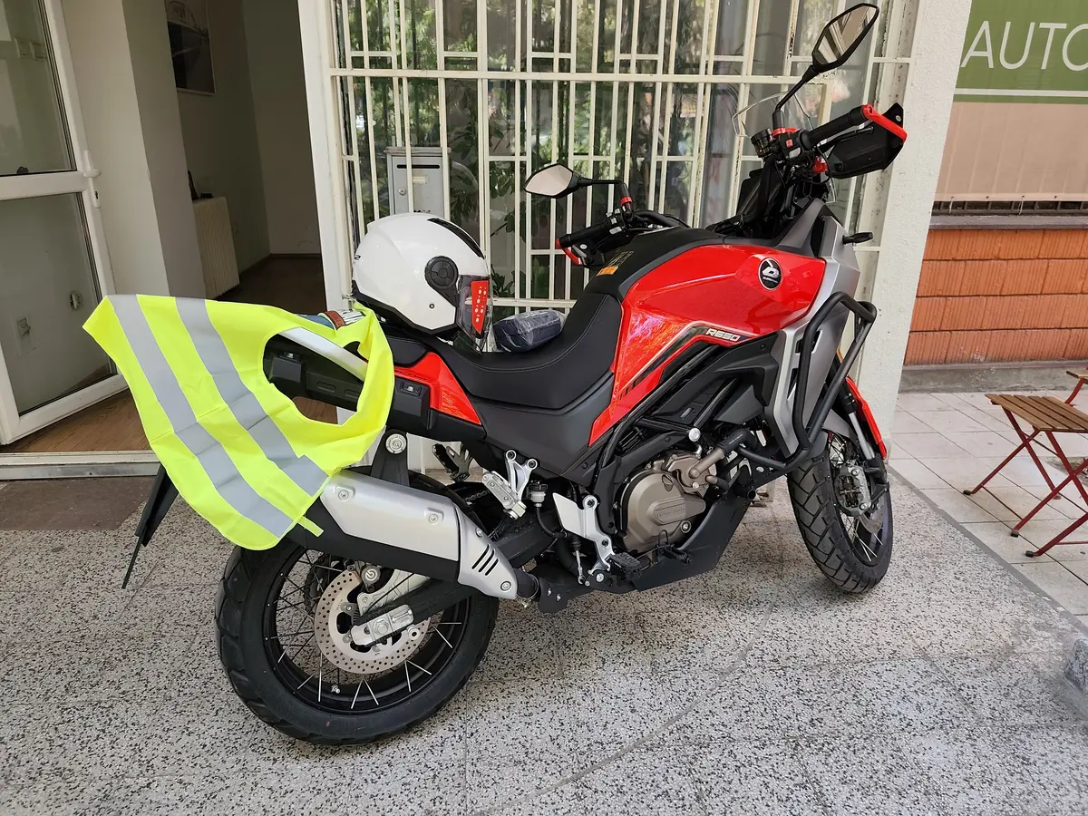 QJ Motor SVT 650 X Auto škole Bulevar